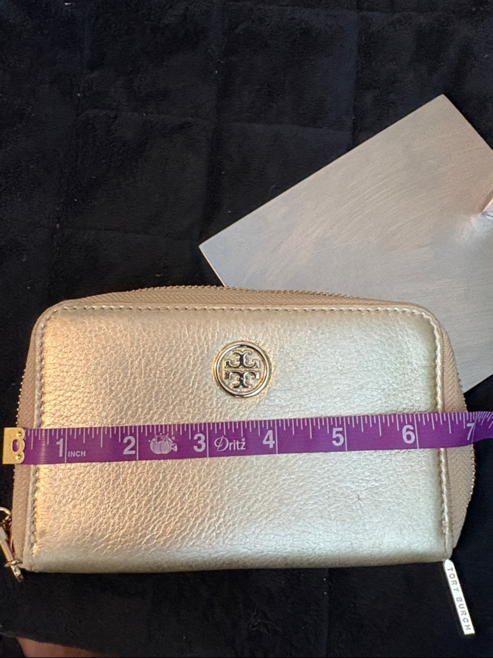 Tory Burch Metallic Gold Leather Zip Wallet - Picture 14 of 17